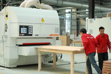 技術(shù)服務(wù) 大自然木門引領(lǐng)市場(chǎng)的制勝法寶